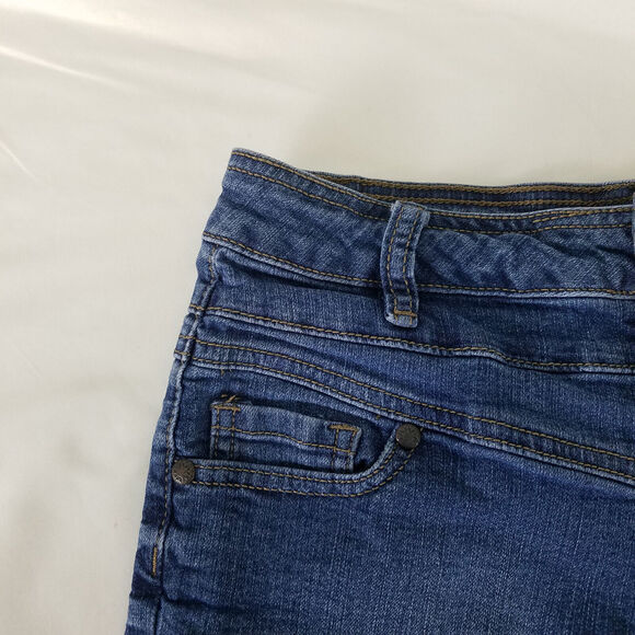 Blue Spice Denim Shorts Juniors 3 Blue Jean Low Rise Triple Button Medium Wash - Picture 8 of 12